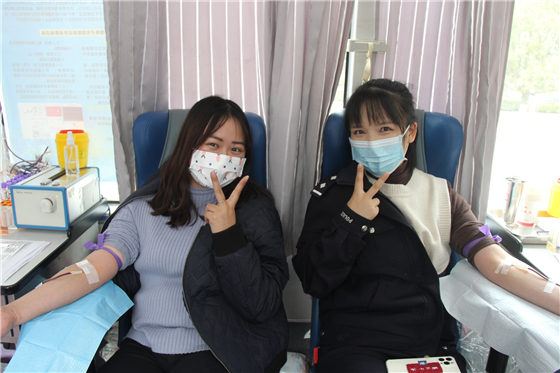 人民警察一心為民，捋袖捐血鐵血柔情——安康市公安局積極開(kāi)展冬季獻(xiàn)血活動(dòng)