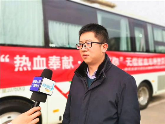 安康市委機(jī)關(guān)組織開展“熱血奉獻(xiàn)·溫暖有你”無償獻(xiàn)血活動(dòng)