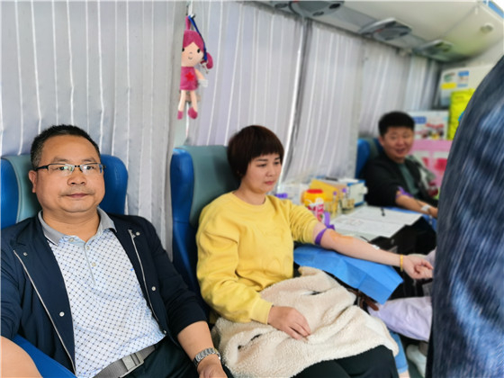 獻血傳真情，為黨旗添光彩 ——三元村春季無償獻血活動側(cè)記