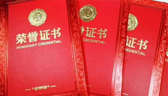 安康李軍，18年獻出“10”個自己……